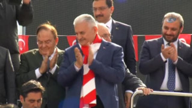 Başbakan Yıldırım: Biz Laf Üstüne Laf Değil, Taş Üstüne Taş Koyanlardanız