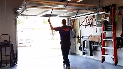 Il a transformé sa porte de garage en baie vitrée - Vidéo Dailymotion