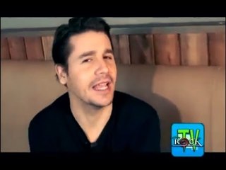 Emmanuel Danann conduce Rock in TV: Segmento Rock Nacional