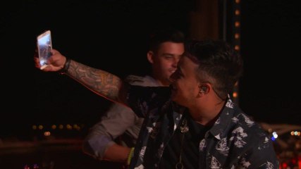 Matheus & Kauan - Me Amar Amanhã (Na Praia / Ao Vivo)