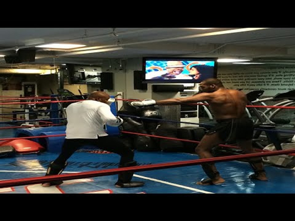 Jon Jones spars Anderson Silva at UFC offices...