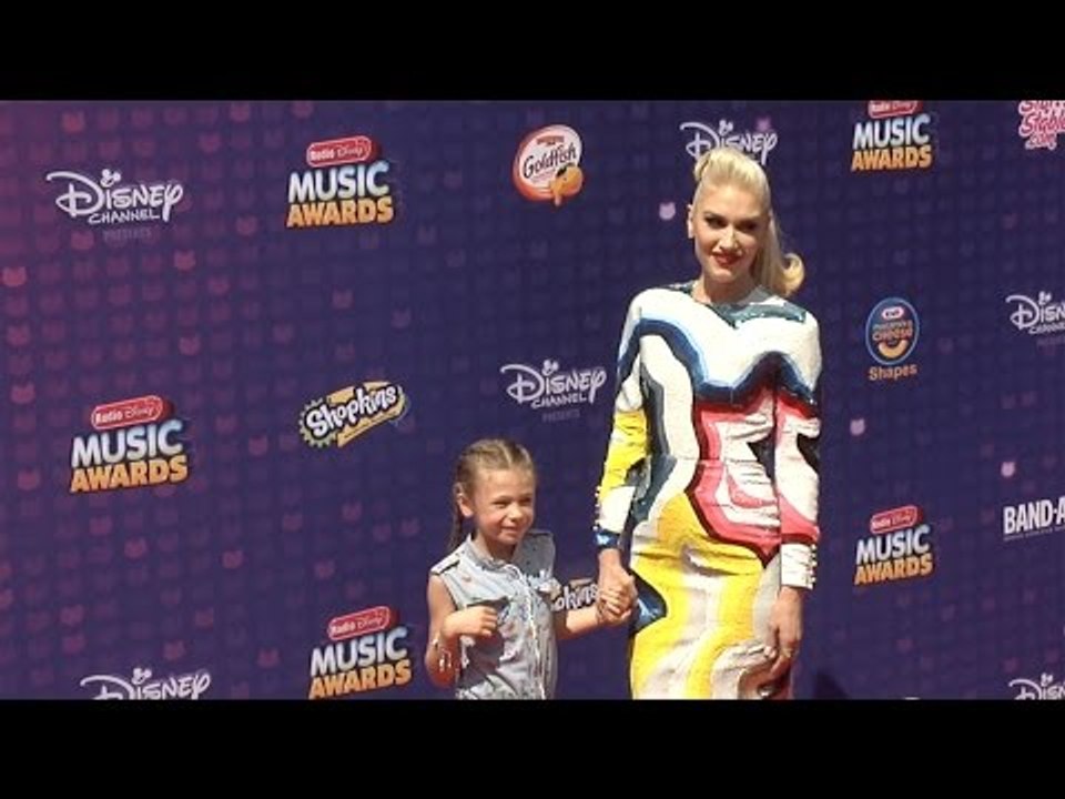 Gwen Stefani 2016 Radio Disney Music Awards Red Carpet