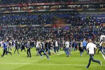 Lyon ve Beşiktaş Disiplin Kuruluna Sevk Edildi