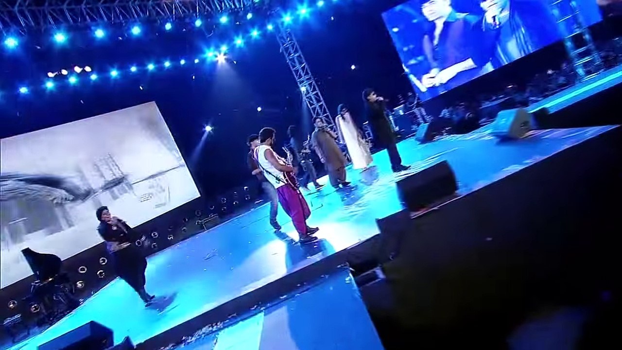 Nadaan Parindey A.R . Rahman Stage Performance HD Video