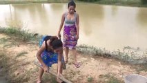Beautiful Girls  Catch Fish Using Deep Hole - DailyMotion