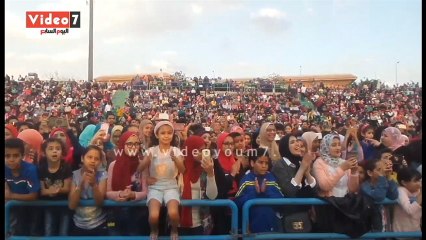 أحمد شيبه يبدع بباقة من أروع أغانيه احتفالا بعيد الربيع بالتجمع الخامس