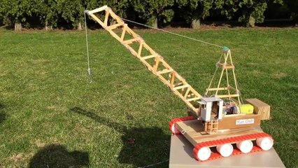 How to Make an Electric Crane with Remote Control out of Popsicle Sticks - incredible Toy-zUUYdFX