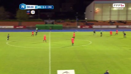 Pénalty pour Créteil mais l'arbitre n'a pas branché.