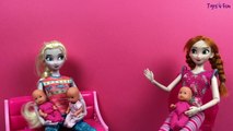 Frozen Elsa and Anna Dolls Makeover! Frozen Hairstyle and Dress Up. Disney Princess Video.-D