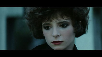 Mylène Farmer - Plus Grandir