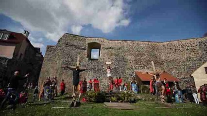 La localidad checa Ceska Lipa recrea la Pasión de Cristo