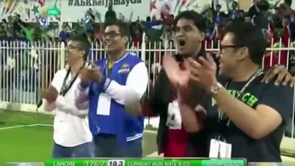 (2) Top 5 unbelievable Catches of Pakistan Super League - PSL 2017 -