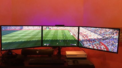 FIFA 17 in triple-display Eyefinity