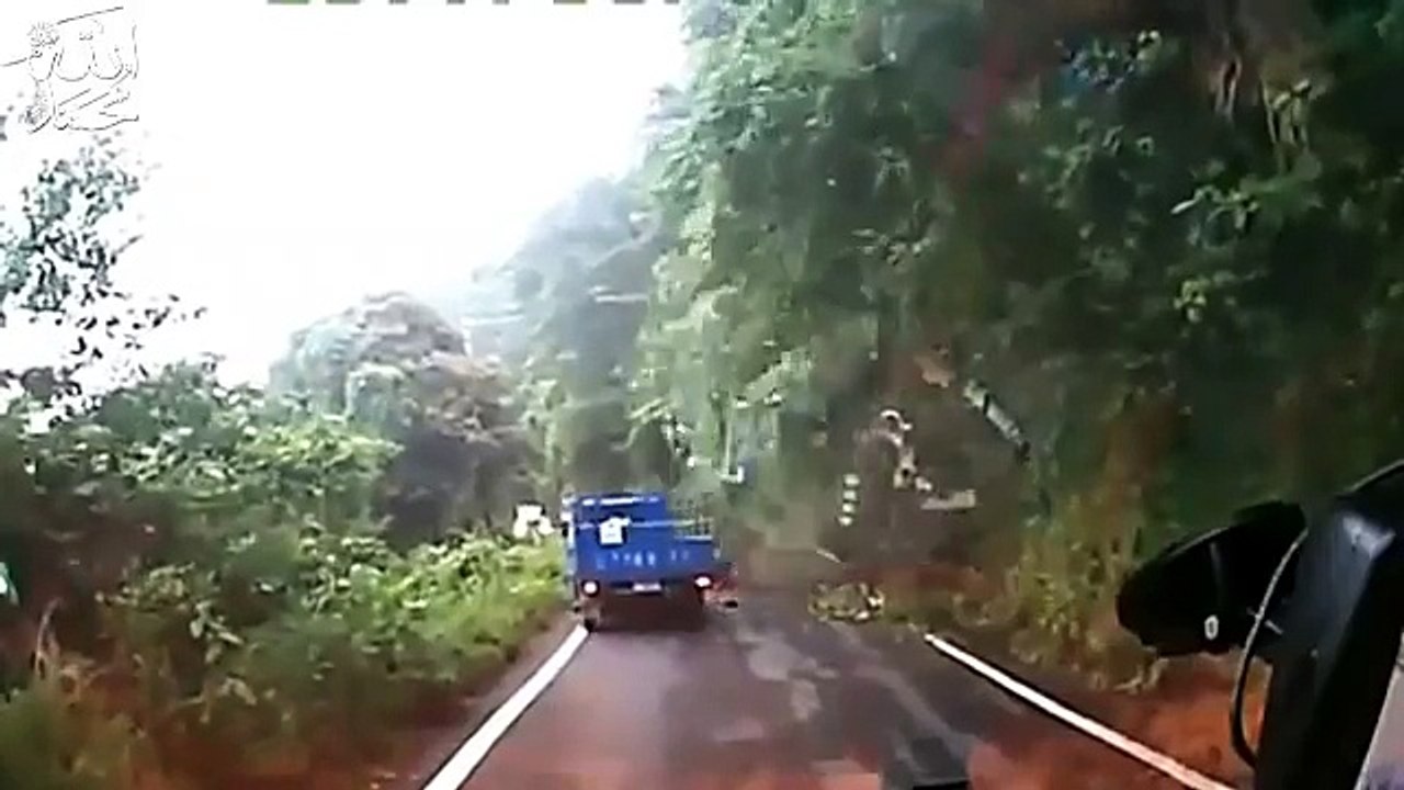 Allah ki Qudrat !!! Allah ki Shaan !!! سُبحَانَ اللّهِ وَ بِحَمْدِهِ ، سُبحَانَ اللّهِ الْعَظِيمِ