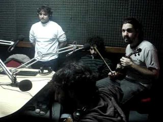 Otra Vuelta - Chau Pekín - Mientras