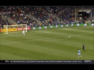 Świetny gol Davida Villi (NYCFC)
