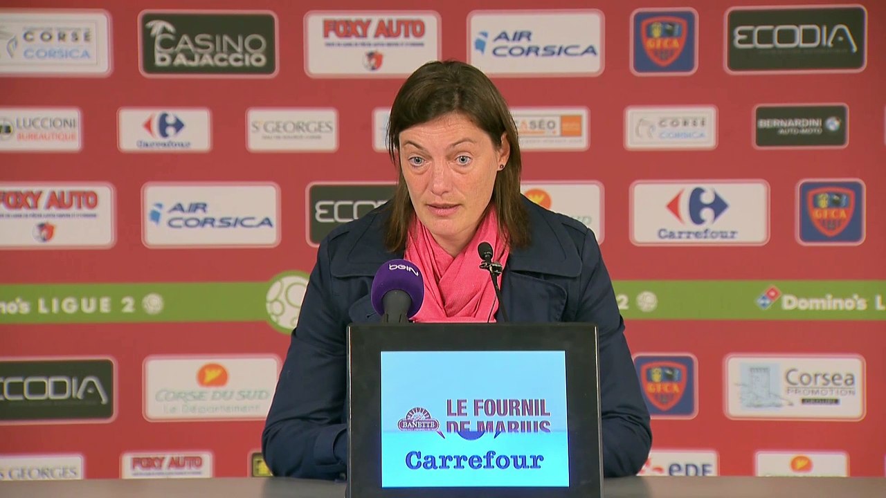 J33: Réaction Corinne Diacre