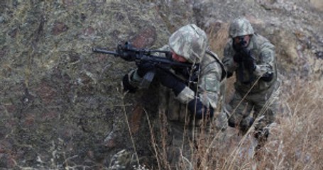 Hakkari'de Operasyon Sırasında Uçurumdan Düşen Binbaşı ve Uzman Çavuş Şehit Oldu