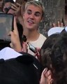 Justin arropado por sus fans en punta cana Republica Dominicana