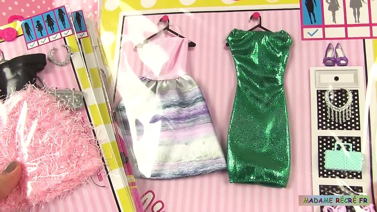 Garde-Robe de Barbie Vêtements et Accessoires Placard de Poupées