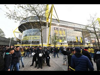 Borussia Dortmund bus hit by bomb before Monaco game