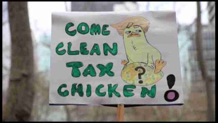 Miles de personas protestan en EEUU para que Trump publique sus impuestos