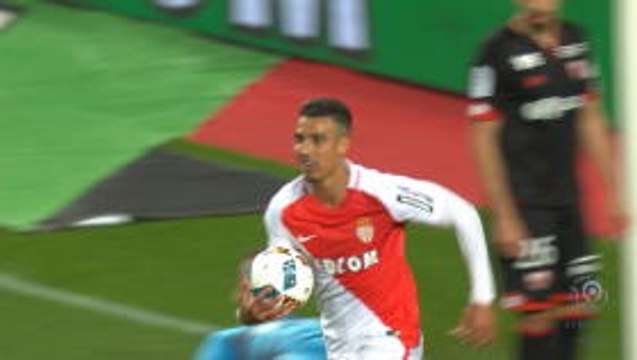 Dirar pokes hime after brilliant Falcao free-kick