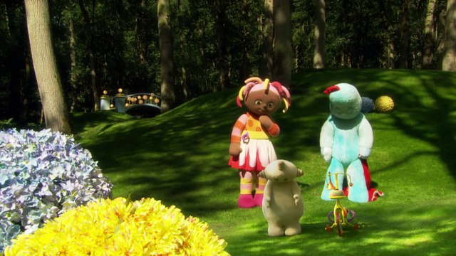 In the Night Garden - Makka Pakka Washes Faces
