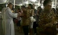 Misa Malam Berlangsung Khidmat