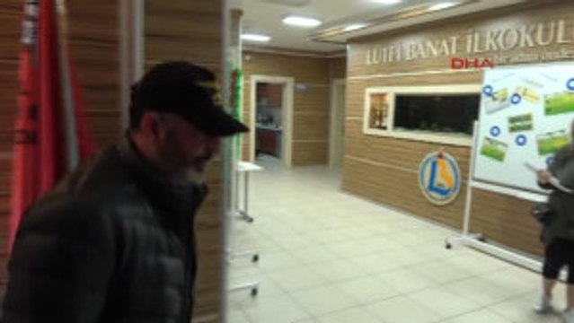 Cem Yılmaz Oyunu Kullandı