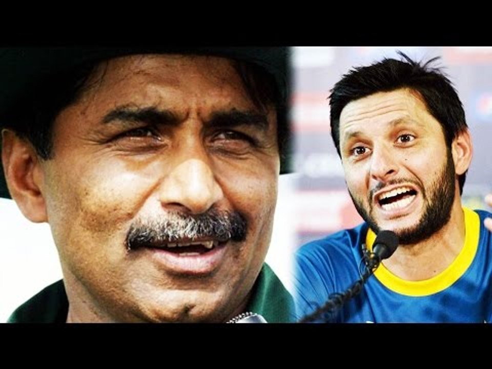 Shahid Afridi calls Javed Miandad 'money hungry' | Oneindia News