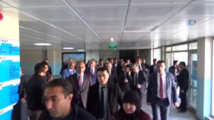 Bakan Ahmet Arslan Oyunu Kars'ta Kullandı