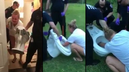 Une femme s'est coincée le bras dans les toilettes