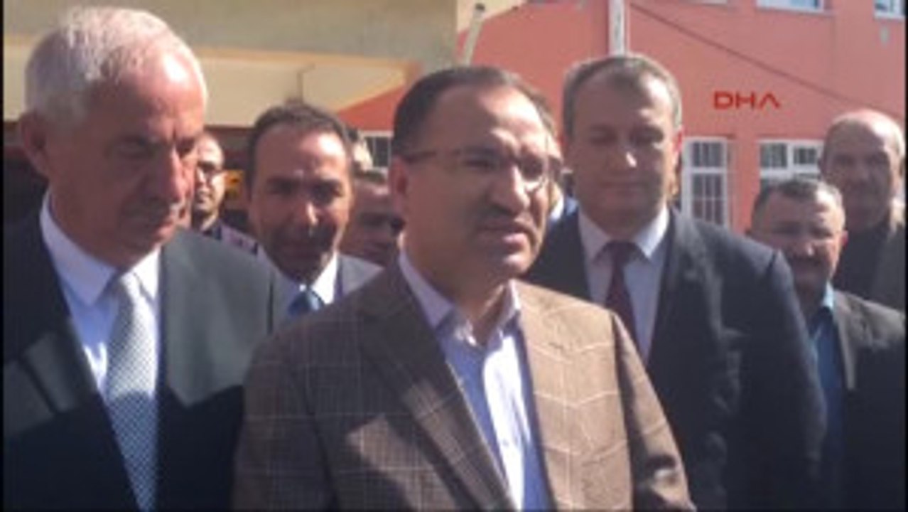 Yozgat Bakan Bozdağ Oyunu Yozgat'ın Akdağmadeni Ilçesinde Kulandı