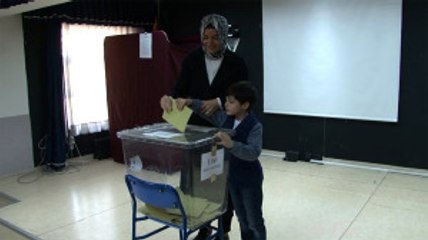 Çocuğuyla Birlikte Attı