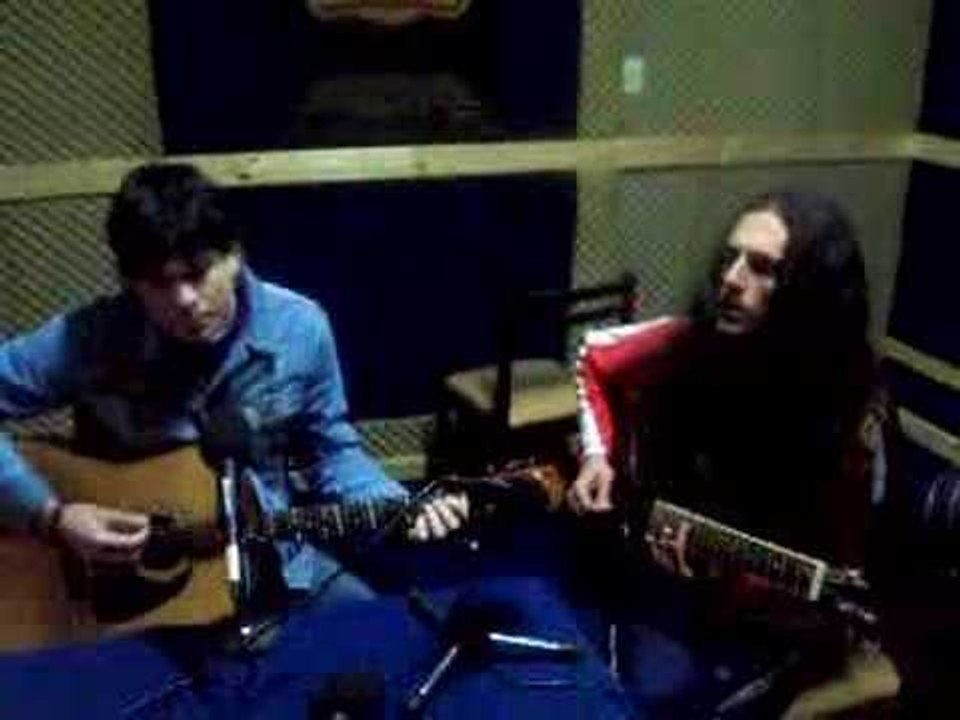 Otra vuelta - Jóvenes pordioseros - Nunca me enseñaste