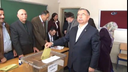 Milli Eğitim Bakanı Yılmaz Oyunu Kullandı