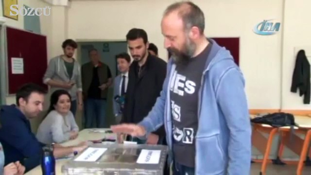 Halit Ergenç ve Bergüzar Korel oylarını kullandı