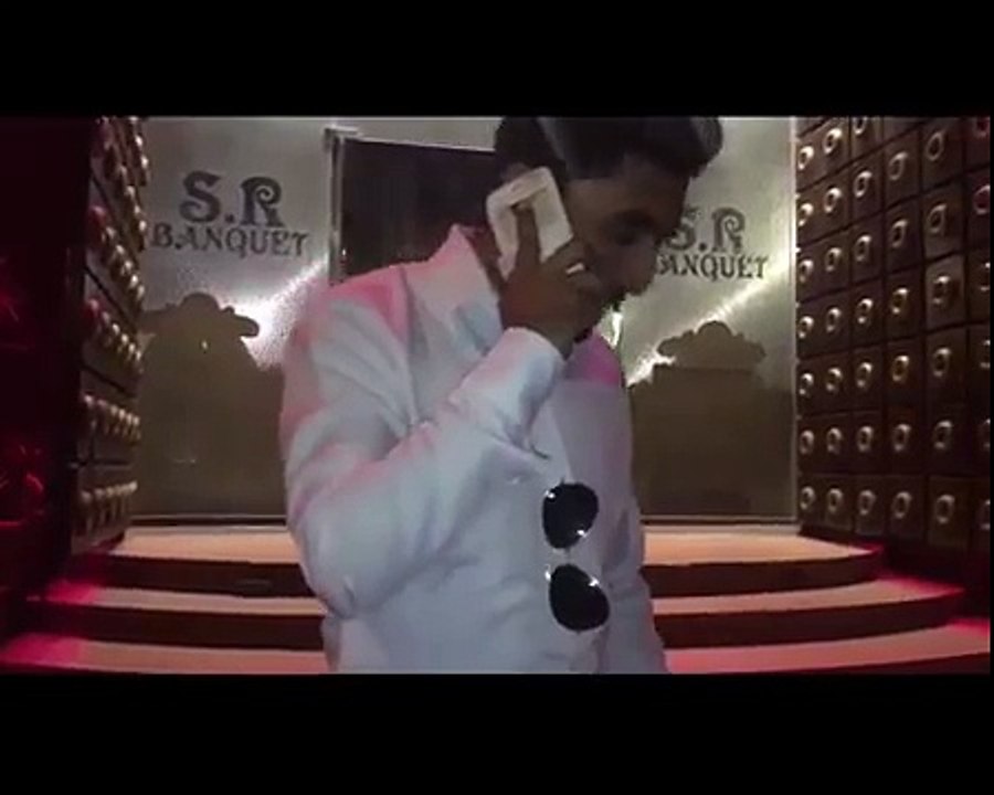 Street Crime is on Fire No Mobile, No wallet Snatching Now You Can Watch Shirt Snatching