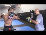 Mark Munoz shows off fast hands and improved head movement ahead of Tim Boetsch