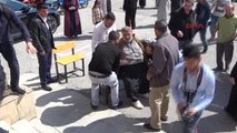 Konya'da Seçmen Referandum Için Sandık Başına Gitti