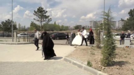 Önce Sandığa Sonra Düğüne Gittiler