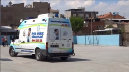 114'lük Ayşe Nine Sedyeyle Oy Kullandı