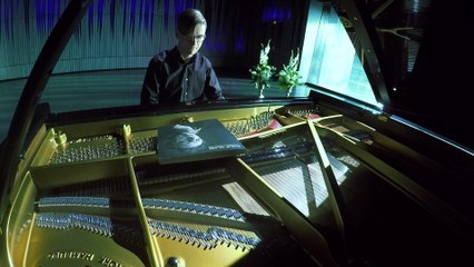 Víkingur Ólafsson - Philip Glass: Étude No. 14