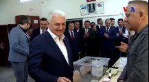 Başbakan Binali Yıldırım İzmir'de Oy Kullandı