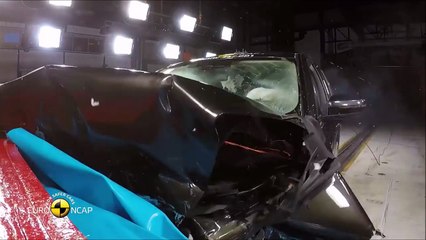 2017 BMW 5 Series - Crash Test