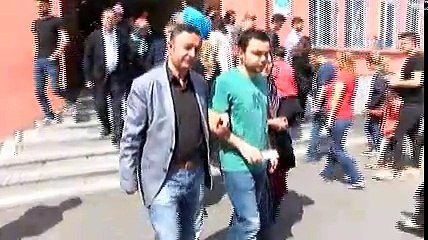 Görme engelliler ilk kez kendi başlarına oy kullandı