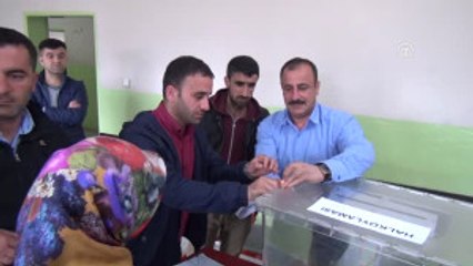 Oy Sayım Işlemi Başladı - Siirt/