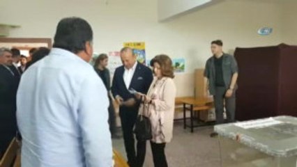 Çavuşoğlu'nun Sandığından 'Evet' Çıktı