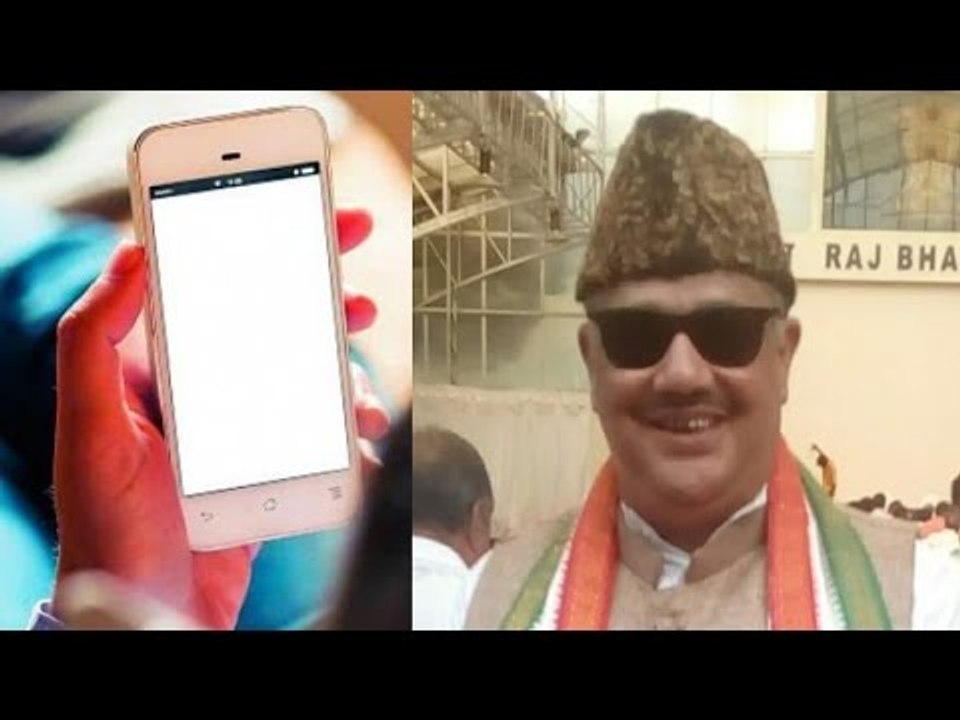 Congress leader Tanveer Sait caught watching po...
